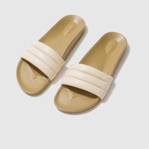 Beatrice Valenzuela Sandals